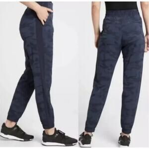 Athleta Brooklyn Textured Jogger Ankle Pant camo blue 10